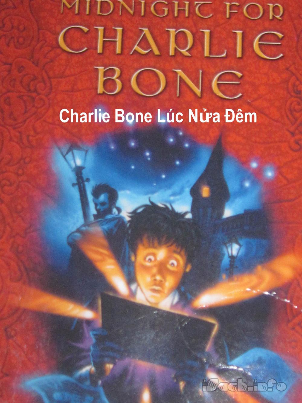 Charlie Bone Lúc Nửa Đêm